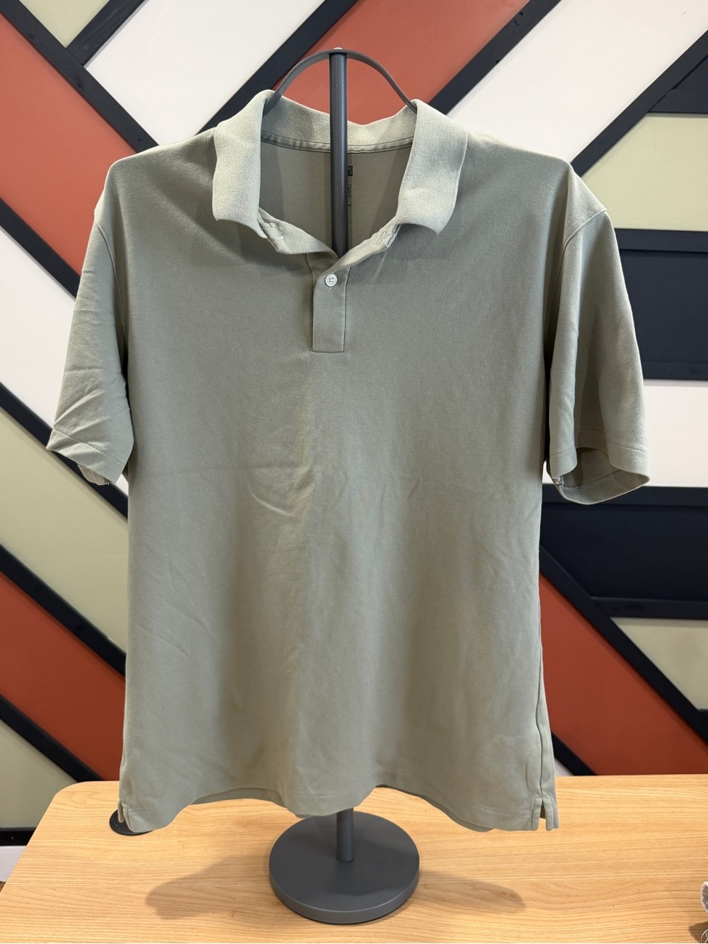 Uniqlo Men's Sage Green Short-Sleeve Polo